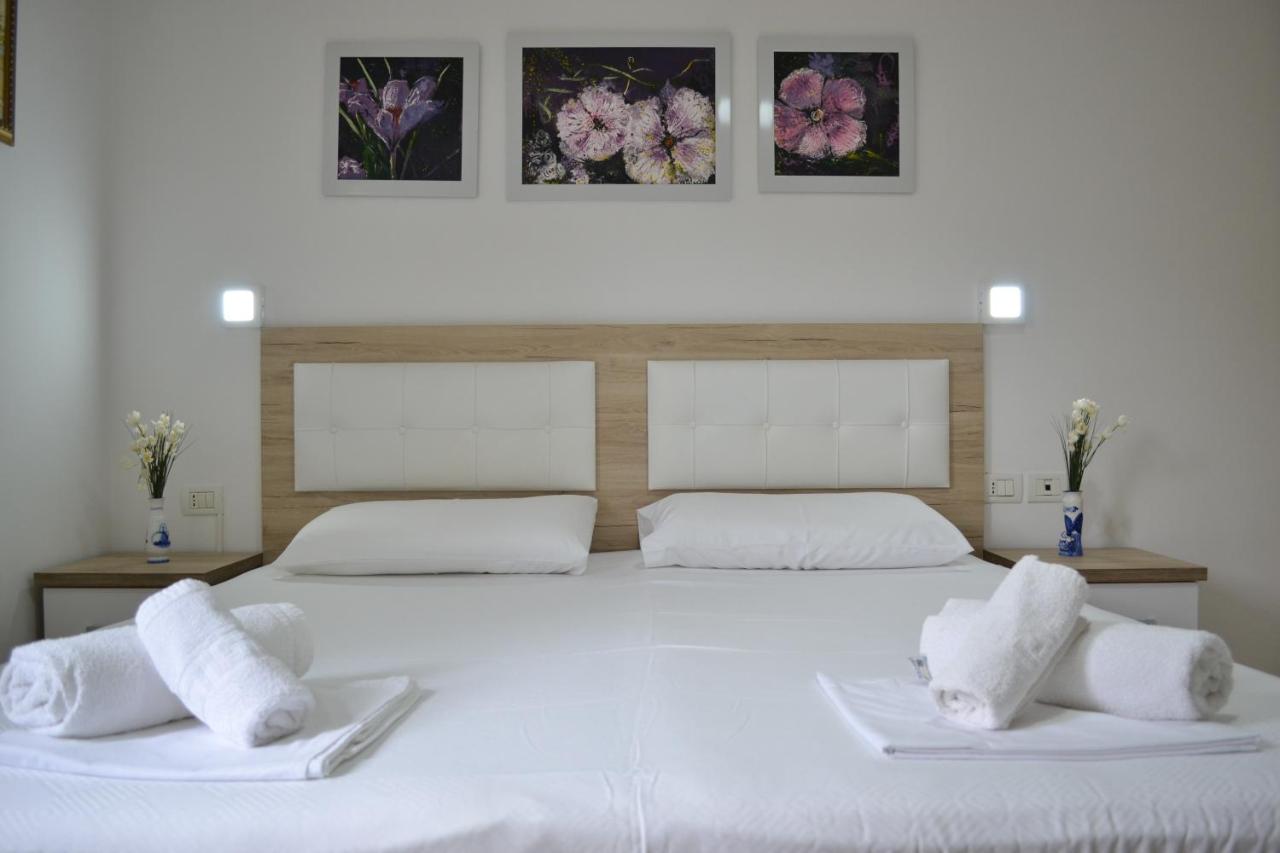 Flowers & Green 2 Bedrooms Apartment & Box Garage Vlorë Exterior foto
