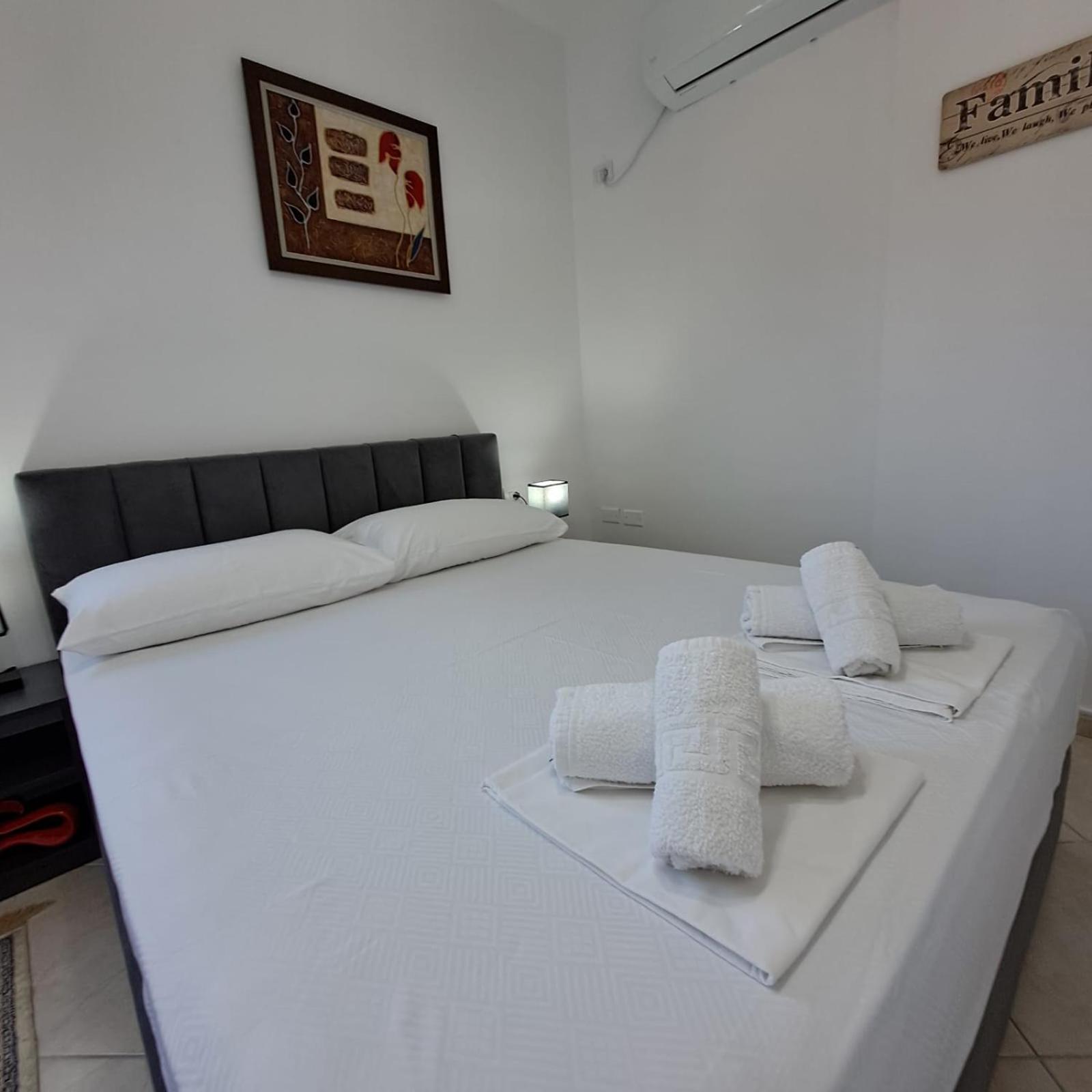 Flowers & Green 2 Bedrooms Apartment & Box Garage Vlorë Exterior foto